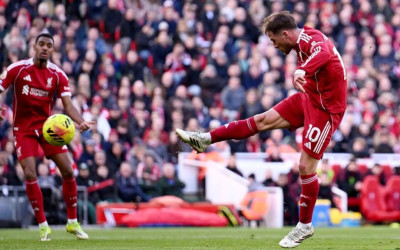 Hasil Liga Inggris: Hujan Gol di Anfield! Liverpool Gilas West Ham 5-2