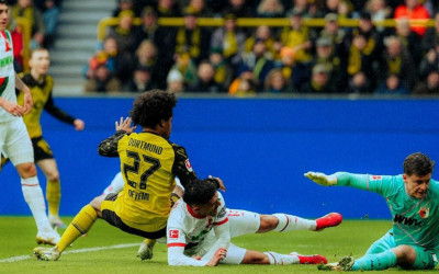 Hasil Bundesliga: Dortmund Vs Augsburg 2-0, Tekan Bayern di Puncak Klasemen