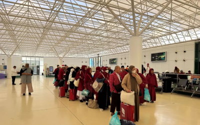 Kemenhaj Bareng KJRI Jeddah Dampingi Jamaah Umrah Tertahan di Bandara Arab Saudi