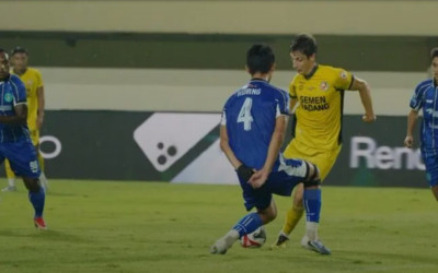 Guillermo Jadi Pahlawan, Semen Padang Taklukkan PSBS Biak 2-0