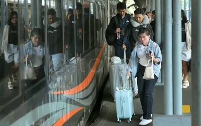 Arus Balik di Stasiun Gubeng Surabaya