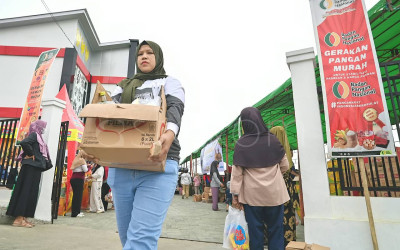 Gerakan Pangan Murah di Palu