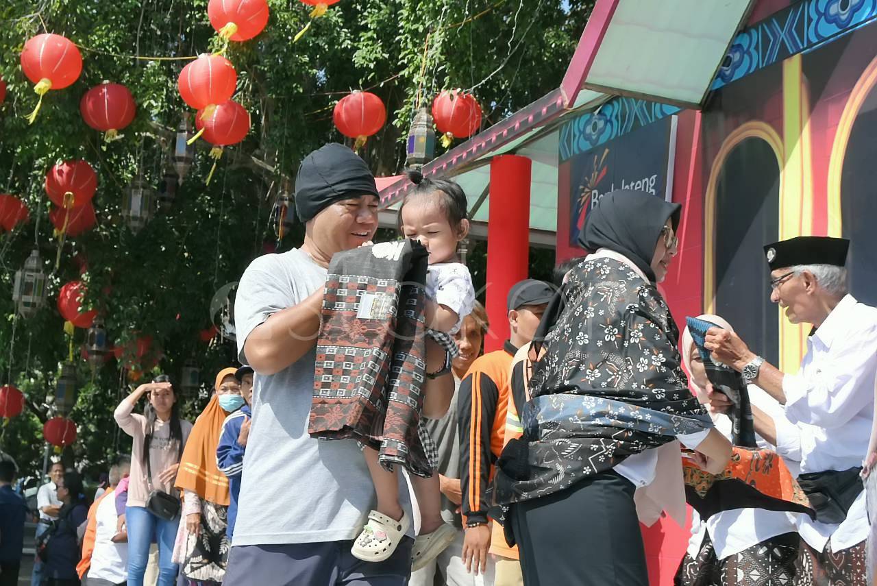 [astakom.com/str-Ahmad Khusaini]