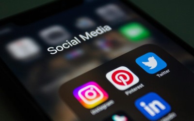 Pemerintah Sebut Beberapa Platform Digital Belum Penuhi Kepatuhan Pembatasan Usia Anak!