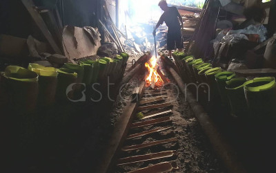 Produksi Lamang Bambu Khas Minang