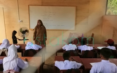 Kemendikdasmen Ngasih Tunjangan Guru Terdampak Bencana Sumatera Rp6 Juta