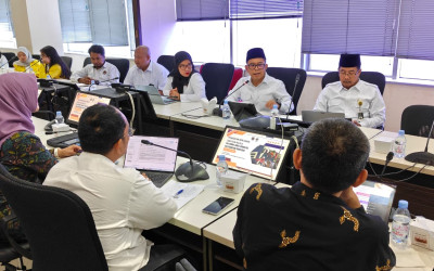 Kemenhaj Janjikan Layanan Haji untuk Jemaah Lansia dan Disabilitas yang Manuasiwi