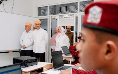 Sekolah Rakyat Sigi Makin Maju! Mensos Pastikan Pembelajaran Digital Jalan Optimal