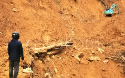 Pembangunan Flyover Sitinjau Lauik di Padang