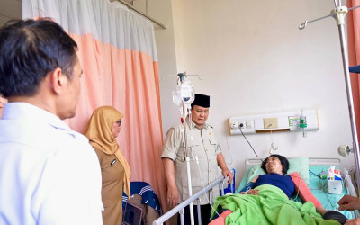 Jenguk Korban Kecelakaan Kereta ke RSUD Bekasi, Presiden Prabowo Minta Dilakukan Investigasi!