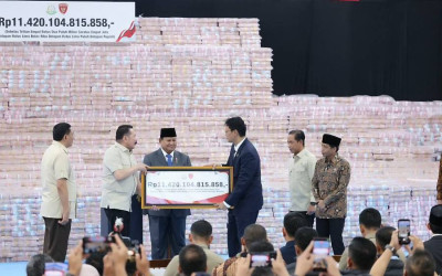 Lapor Presiden! Kejagung dan Satgas PKH Serahkan lagi Rp11,4 T dan Ratusan Ribu Hektare ke Negara