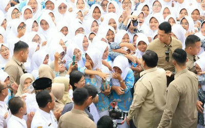 Presiden Prabowo Tinjau SMAN 1 Cilacap