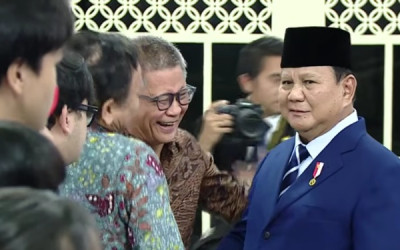 Alasan Rocky Gerung Hadiri Pelantikan Menteri Baru di Istana