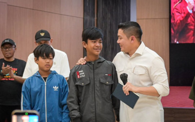 Tinjau Sekolah Rakyat di Pejompongan, Seskab: Presiden Prabowo Ingin Seluruh Anak Indonesia Punya Cita-cita