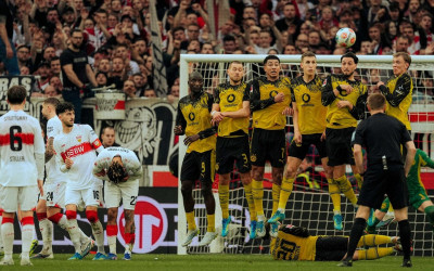 Hasil Bundesliga: Dortmund Sikat Stuttgart Lewat Dua Gol Injury Time