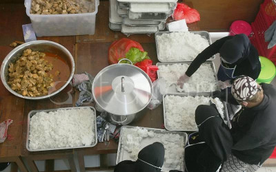Uji Coba MBG Prasmanan di Malang