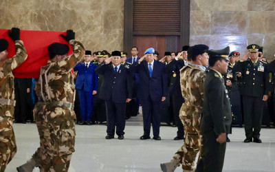 Presiden Prabowo Jemput Kedatangan Tiga Jenazah Prajurit TNI