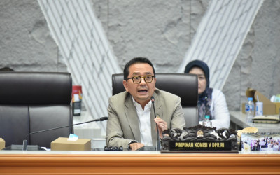 Komisi V DPR Dorong Kemenhub Langsung Take Over Perlintasan Sebidang Kereta