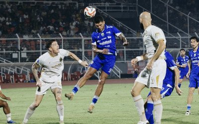 Persib Comeback Gila! Dari Tertinggal 0-2 Jadi Menang 4-2 atas Bhayangkara