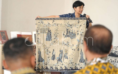 Diskusi Batik Motif Belanda