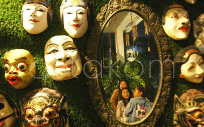 Kafe Beribu Boneka Unik di Malang
