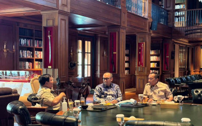 Presiden Prabowo Gelar Pertemuan dengan Kepala PPATK-Mensesneg: Awasi Pengelolaan Keuangan Negara