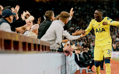 Spurs Keluar dari Zona Degradasi! Tumbangkan Aston Villa 2-1