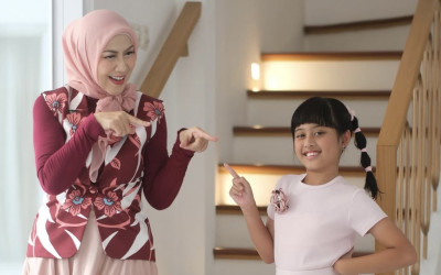 Vania Athabina Bikin Bangga, Perjuangannya Berbuah Medali Emas Festival Menyanyi