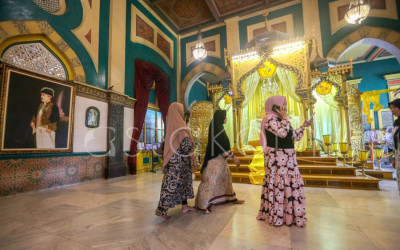 Wisata Budaya Istana Maimun