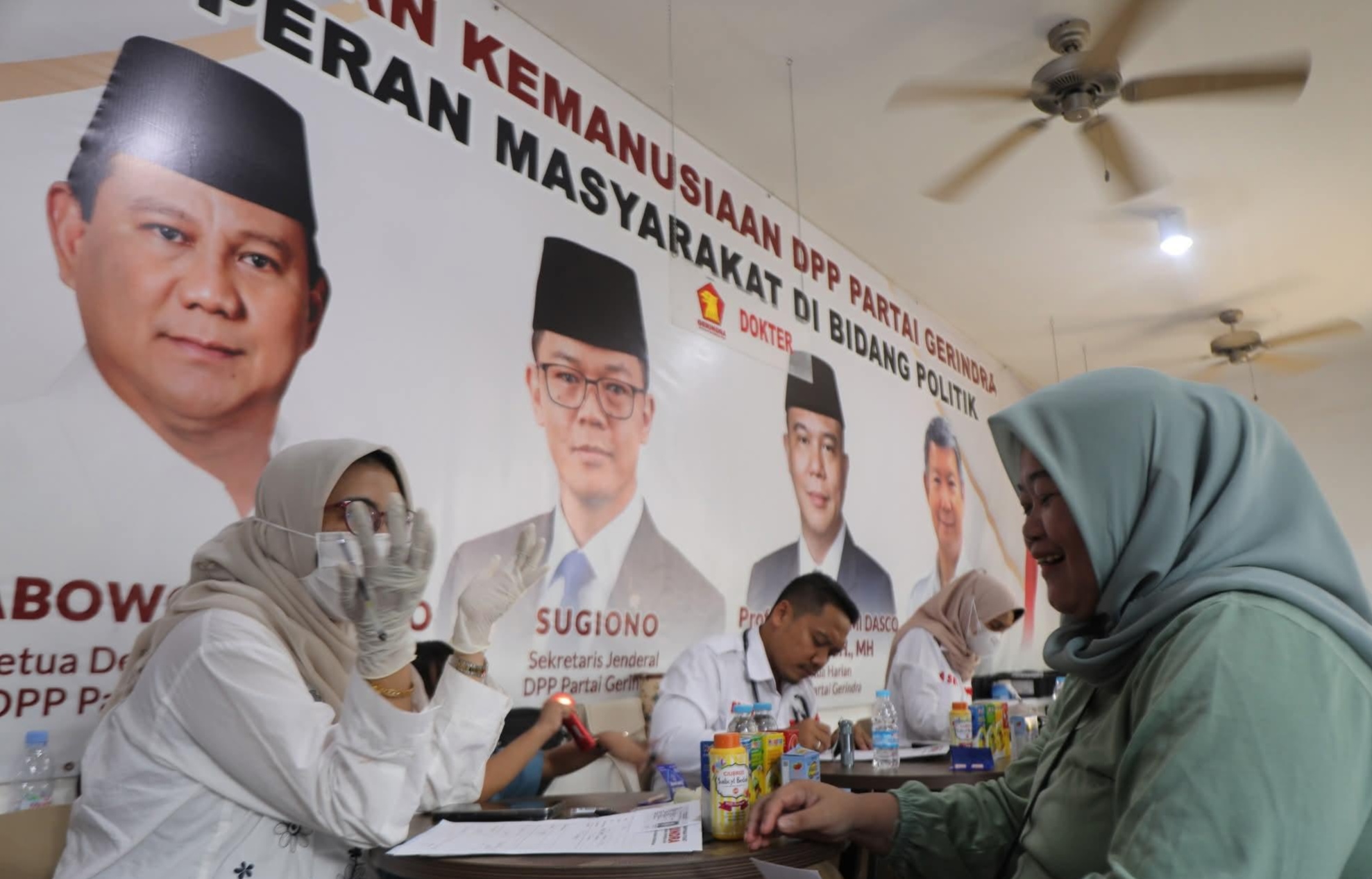 Layanan Kesehatan Partai Gerindra Menyentuh Masyarakat Jakarta: Pasien Diberi Sembako Juga loh!