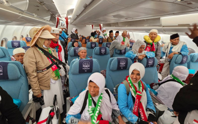 6.333 Jemaah Haji Resmi Kembali Pulang ke Indonesia