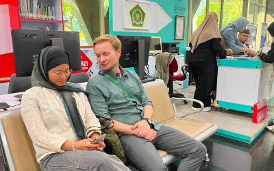 Puji Layanan Kemenag, WNI di Jerman: Legalisasi Buku Nikah Satset dan Easy!