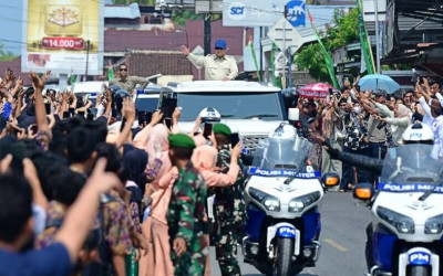 Momen Kunker Presiden Prabowo Disambut Antusias dan bikin Warga Lampung Happy!