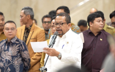 POV Qodari Jawab Demo Mahasiswa: Presiden Prabowo Udah Save Rp300 T & War Lawan Kebocoran APBN!