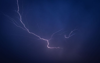 Severe Thunderstorm Warning Picu Rasa Penasaran, Ini Arti dan Ciri-cirinya