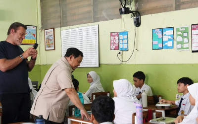 Momen Bocil SMPN 111 Jakarta Spilling Cita-Cita di Hadapan Presiden Prabowo