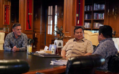 Presiden Prabowo Terima Menpora dan John Herdman