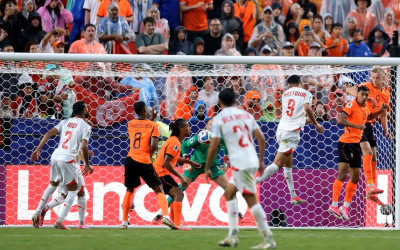Tekuk Tunisia 3-1, Belanda Kunci Juara Grup F Piala Dunia