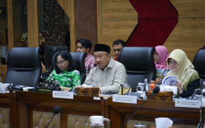 Gaspol! Komisi X DPR Kasih Lampu Hijau Tambahan Anggaran Kemdiktisaintek Rp17,18 T demi Beasiswa & Mutu Kampus