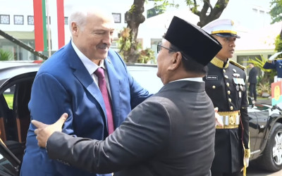 Presiden Prabowo Sambut Langsung Presiden Belarus di Istana Merdeka