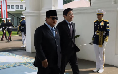 Presiden Prabowo Sambut Kedatangan PM Singapura dalam Pertemuan Leaders’ Retreat