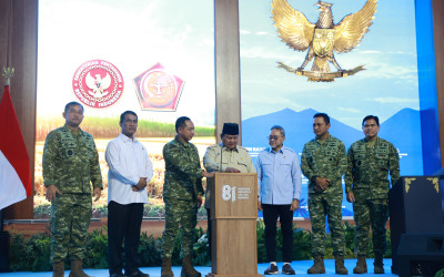 Presiden Prabowo Pimpin Panen Raya Serentak di 43 Lokasi Seluruh Indonesia Bersama TNI di Malang
