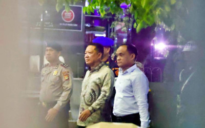 Mantan Jampidsus Febrie Adriansyah Ditahan di KPK