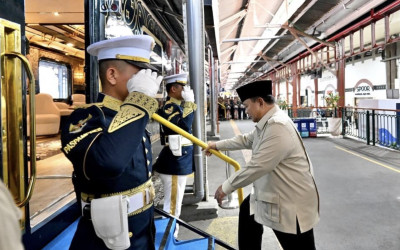 Presiden Prabowo Naik KA Nusantara Explorer ke Batang, Dukung Pengembangan Perkeretaapian & Pariwisata Nasional