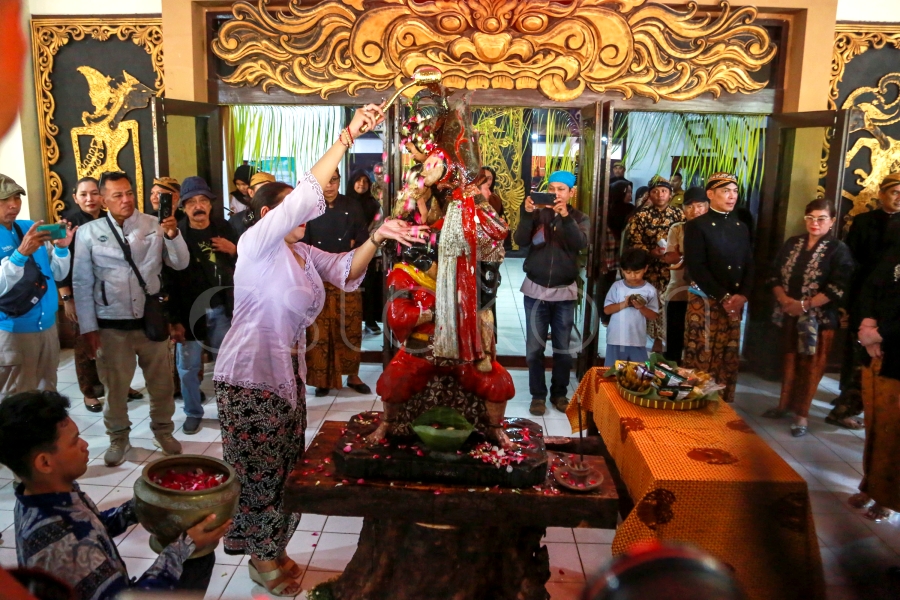 [astakom/str-Swara Nirwana]