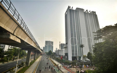 Anak Krakatau Erupsi Lagi, Jadwal Car Free Day Jakarta Auto Dipangkas Biar Nggak Kena Abu!
