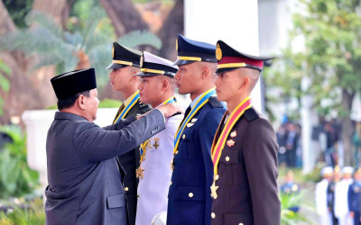 Presiden Prabowo Tegaskan Perwira TNI-Polri Kini Milik Bangsa dan Negara