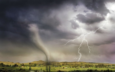 Dahsyat! Tornado Terjang Prancis: 41 Orang Luka, Ratusan Rumah Hancur