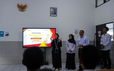 Sidak SRMP 9 Bandung, Legislator Gerindra Melly Goeslaw Pastikan Sekolah Rakyat Berjalan Baik
