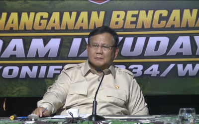 Mendarat di NTT, Presiden Prabowo Langsung Pimpin Rapat Penanganan Dampak Bencana